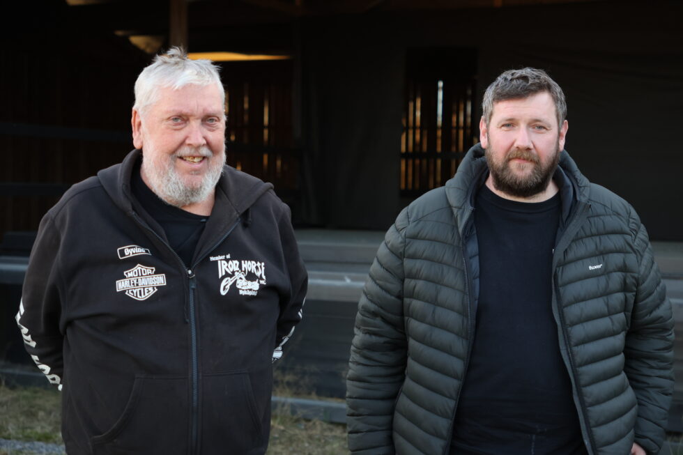 Øyvind Ånerud og Finn Lund gleder seg til siste helga i mai. Da blir det MC Rock på Magnormoen med 12 band over to dager.
