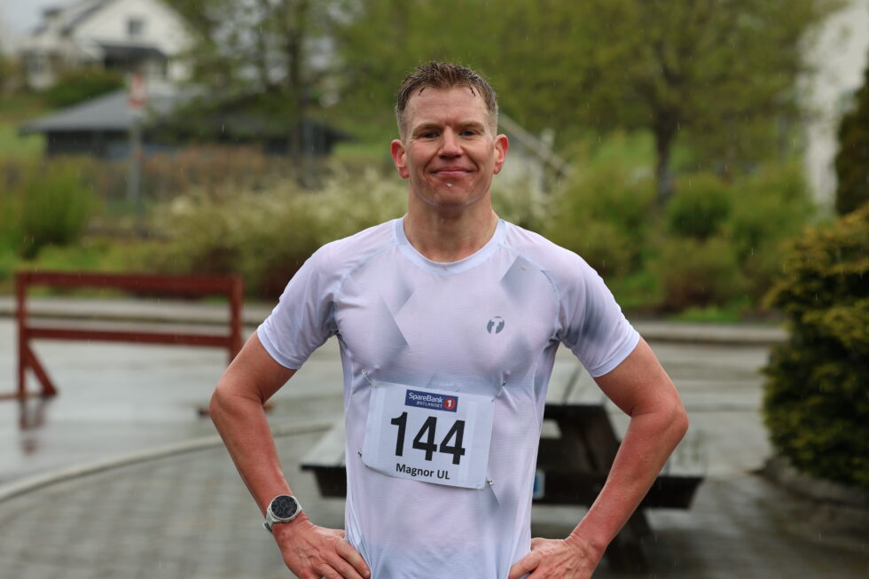 Jarle Marvik fra Kongsvinger ble beste løper i årets Krystallmarsj på Magnor. Han fullførte 8,5 km på tiden 31:04.