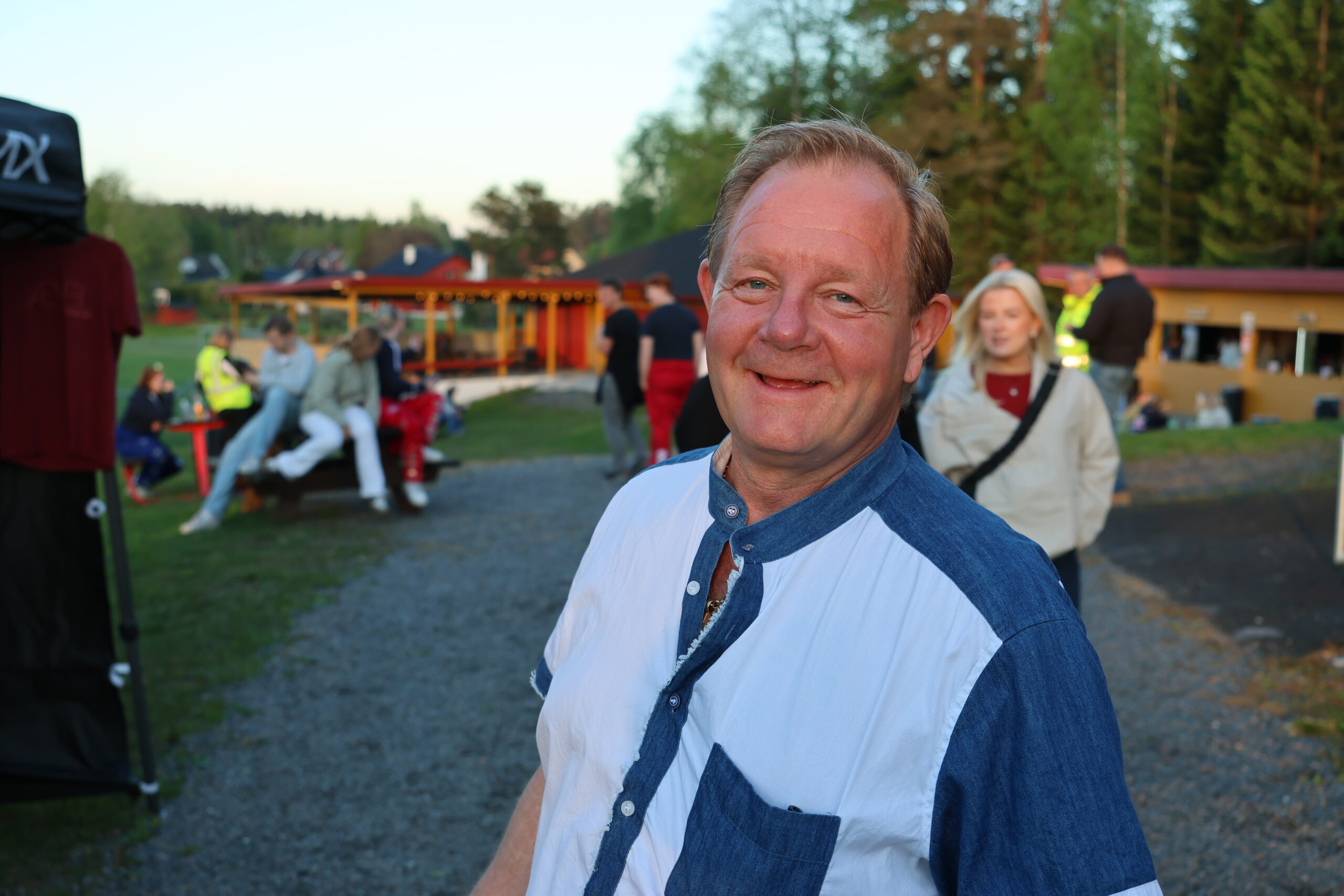Carl Martin Kisen, festarrangør for EIdskog Fotball hadde stor tro på at det ville bli en bra kveld i Skøttruparken.
