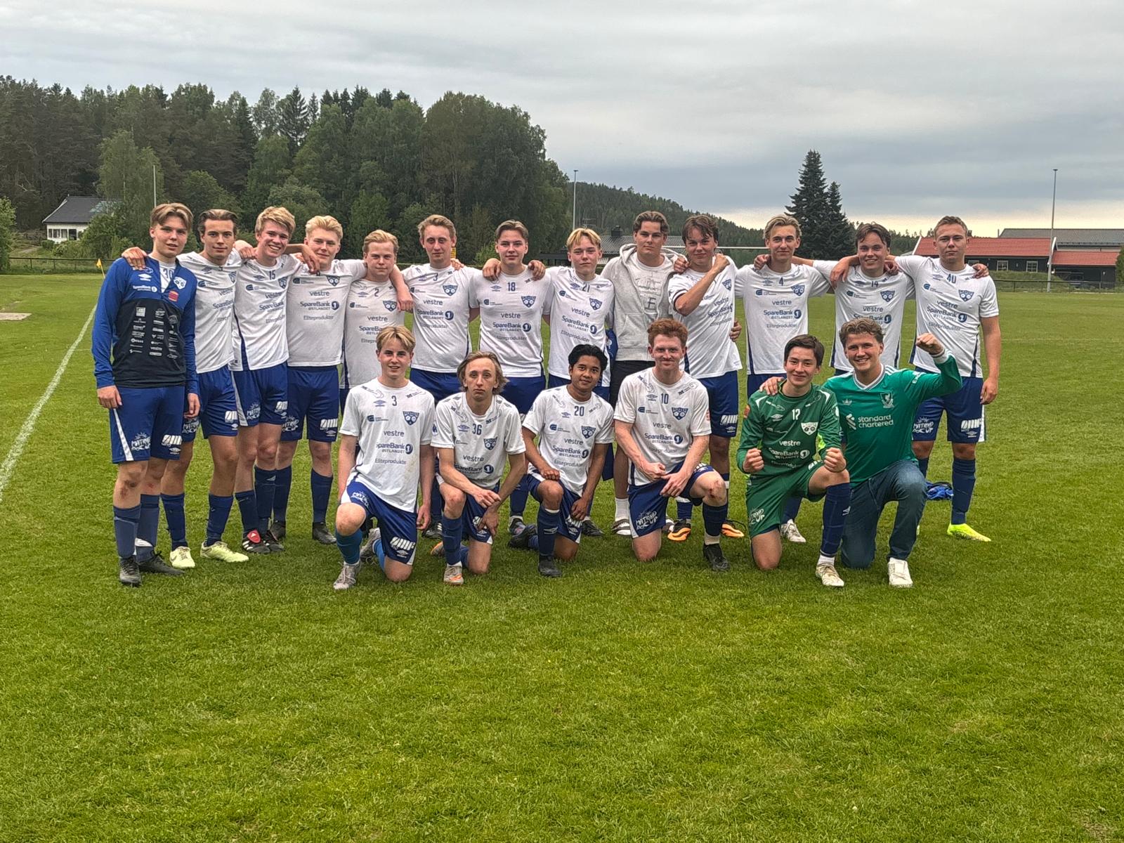 Eidskog Fotball sitt G19-lag kunne juble etter 2-1 seier mot Toten 2 i fredagens oppgjør.